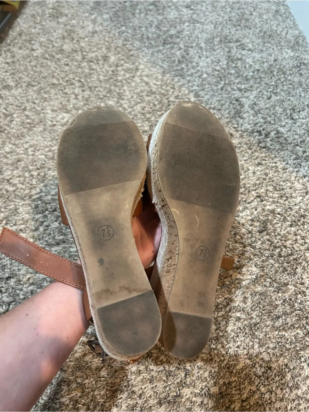 Universal Thread classic wedge